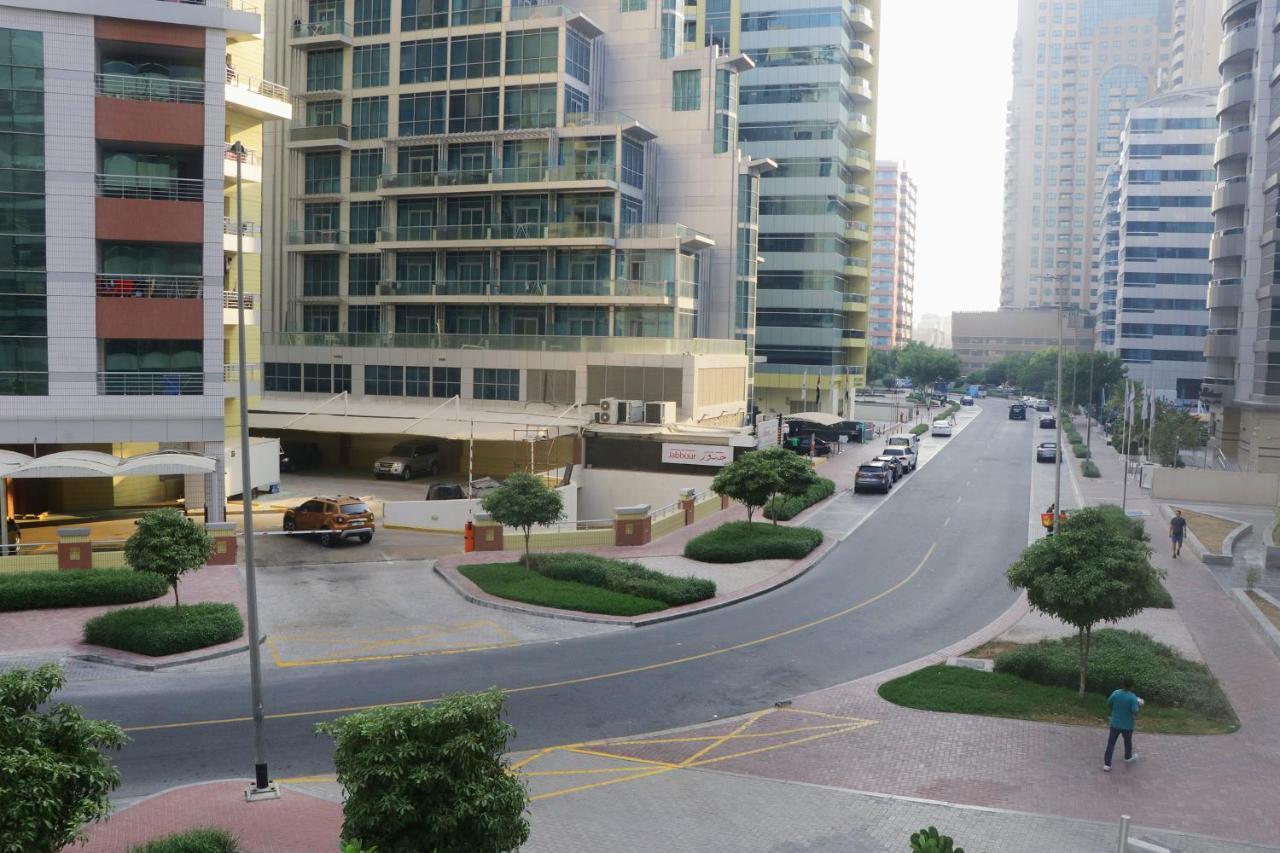Dusit D2 Kenz Hotel Dubai Exterior foto