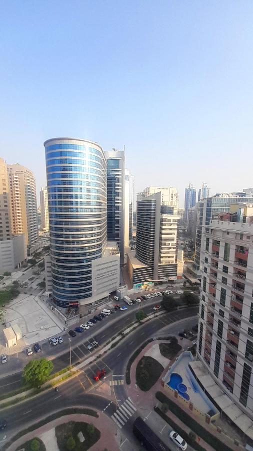 Dusit D2 Kenz Hotel Dubai Exterior foto
