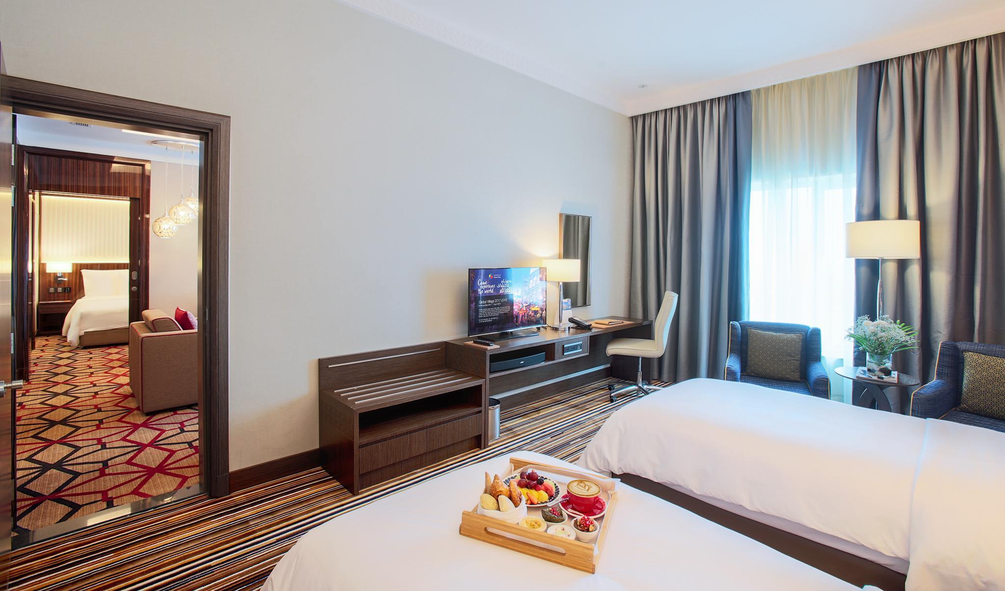 Dusit D2 Kenz Hotel Dubai Exterior foto
