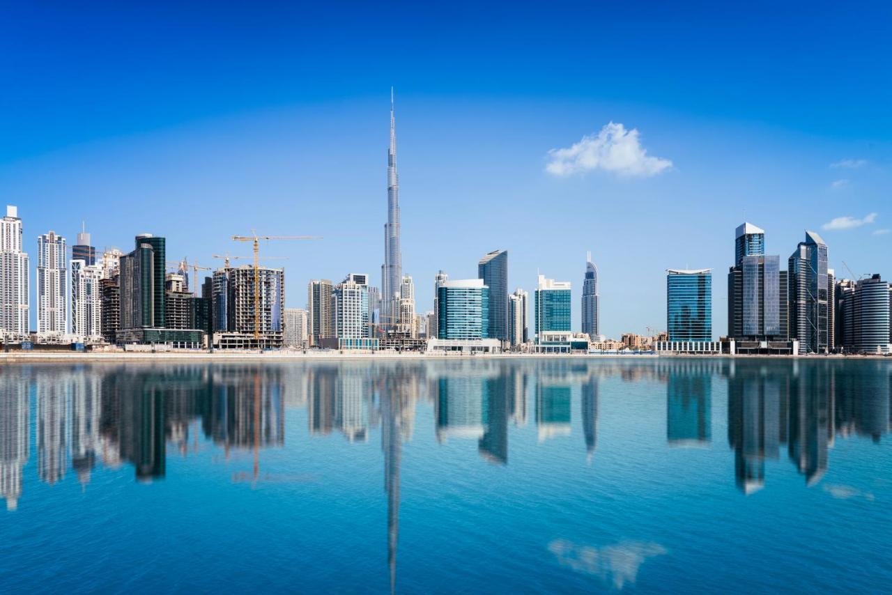 Dusit D2 Kenz Hotel Dubai Exterior foto